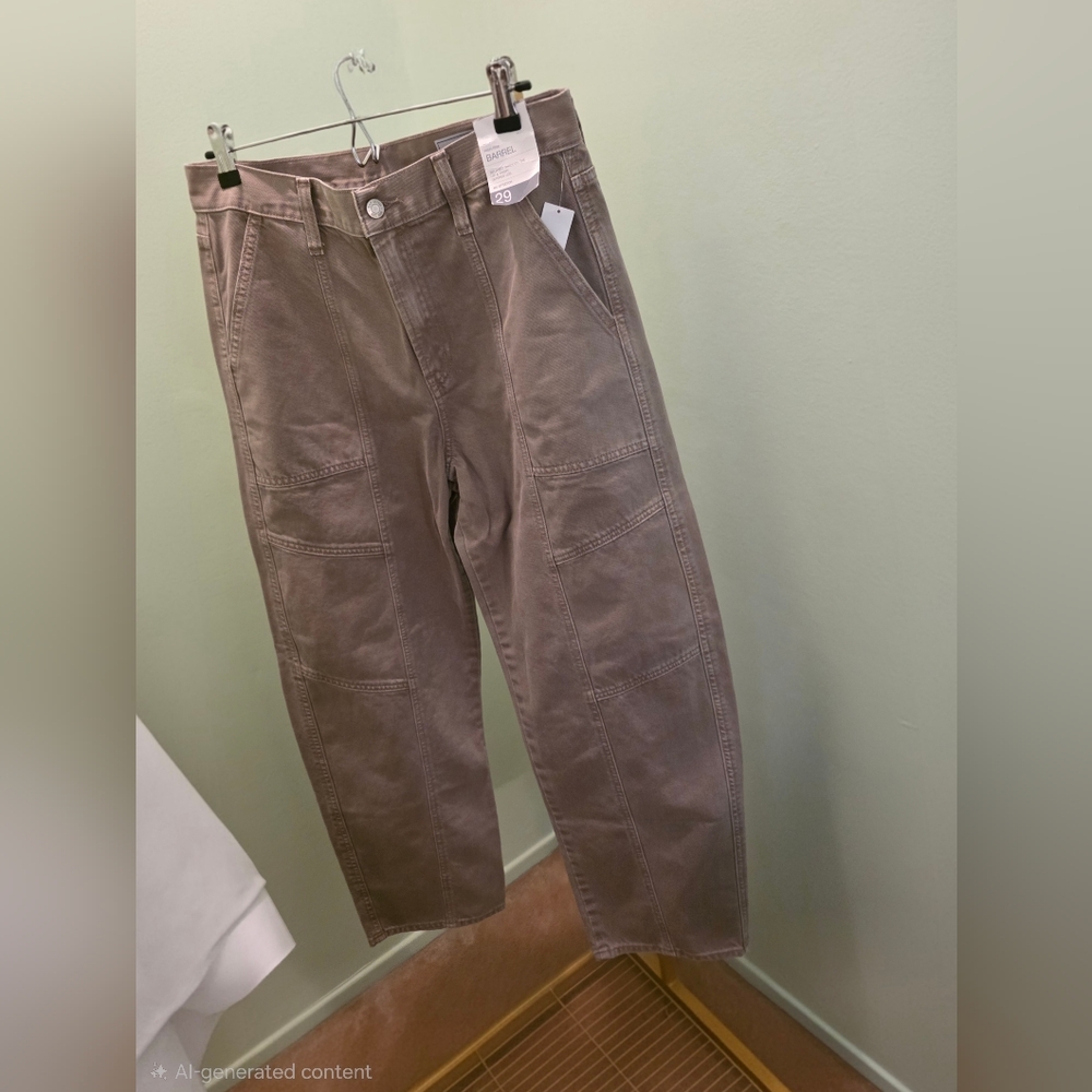GAP Women's Barrel Jeans in Taupe